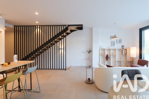 Kamienica w Sant Pere de Ribes, Barcelona, Hiszpania 4 sypialnie, 207 mkw. nr 152847 – zdjęcie 14