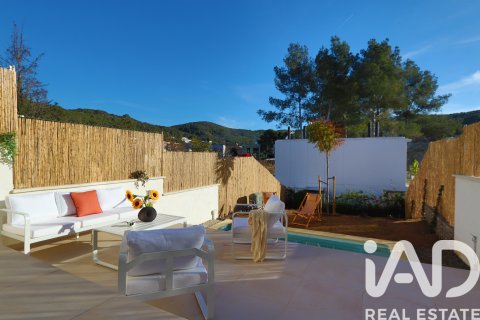 Kamienica w Sant Pere de Ribes, Barcelona, Hiszpania 4 sypialnie, 207 mkw. nr 152847 – zdjęcie 24