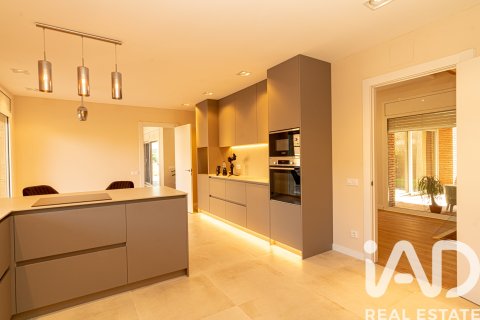 Talo myytävänä Sant Cugat Del Valles, Barcelona, Espanja, 6 makuuhuonetta, 1000 m2 No. 152845 - kuva 9