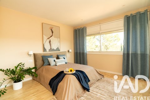 Talo myytävänä Sant Cugat Del Valles, Barcelona, Espanja, 6 makuuhuonetta, 1000 m2 No. 152845 - kuva 23