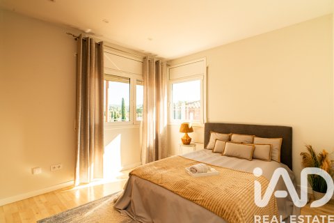 Talo myytävänä Sant Cugat Del Valles, Barcelona, Espanja, 6 makuuhuonetta, 1000 m2 No. 152845 - kuva 29