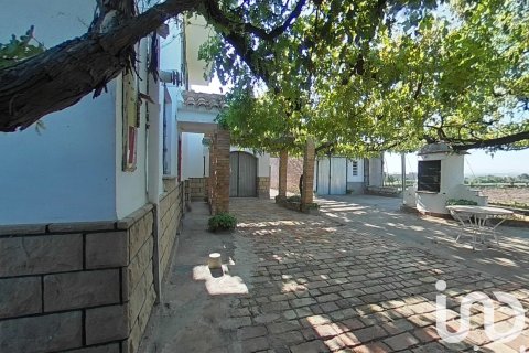 Māja Lleida, Spānijā 8 istabas, 413 m2 Nr. 153017