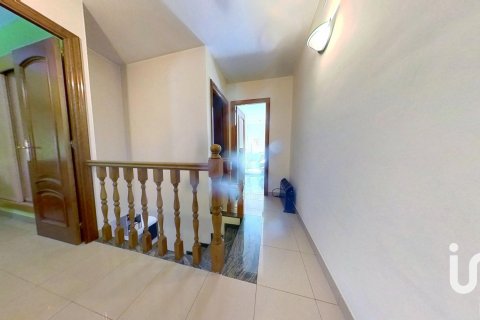 House à vendre à Sabadell, Barcelona, Espagne, 4 chambres, 93 m2 No. 153014 - photo 25