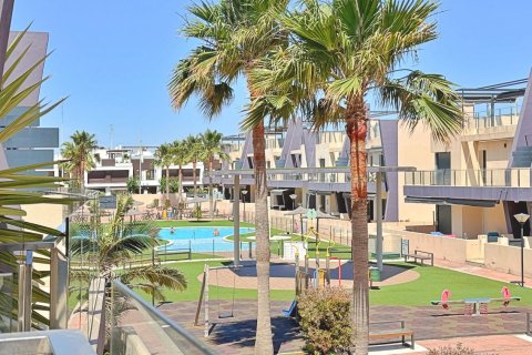 Penthouse w Torre de la Horadada, Alicante, Hiszpania 3 sypialnie, 108 mkw. nr 168244 – zdjęcie 2