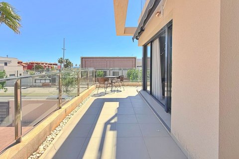 Penthouse w Torre de la Horadada, Alicante, Hiszpania 3 sypialnie, 108 mkw. nr 168244 – zdjęcie 5