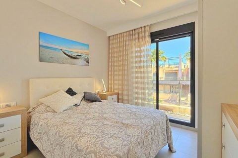 Penthouse w Torre de la Horadada, Alicante, Hiszpania 3 sypialnie, 108 mkw. nr 168244 – zdjęcie 12