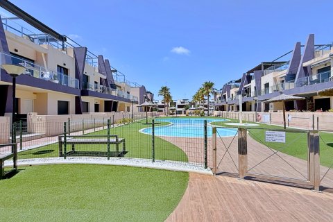 Penthouse w Torre de la Horadada, Alicante, Hiszpania 3 sypialnie, 108 mkw. nr 168244 – zdjęcie 3