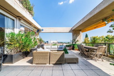 Apartment for rent in Barcelona, Spain 5 bedrooms,  No. 141047 - photo 1