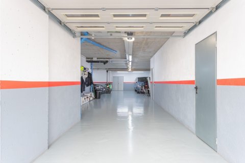 House for rent in Barcelona, Spain 7 bedrooms, No. 141050 - photo 13