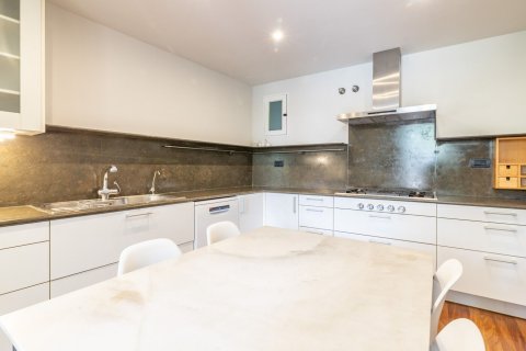 Dom w Barcelona, Hiszpania 6 sypialni, nr 141052 – zdjęcie 10