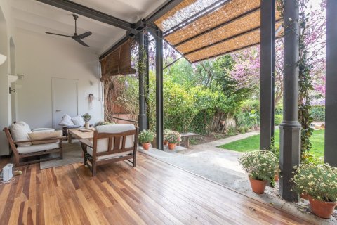 Dom w Barcelona, Hiszpania 6 sypialni, nr 141052 – zdjęcie 2