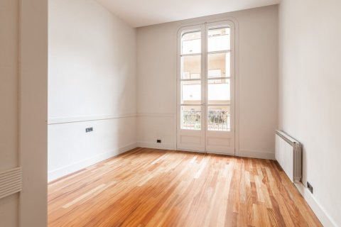 Dom w Barcelona, Hiszpania 6 sypialni, nr 141052 – zdjęcie 13