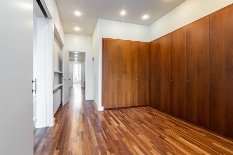 Dom w Barcelona, Hiszpania 6 sypialni, nr 141052 – zdjęcie 14