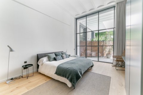 Apartment for rent in Barcelona, Spain 2 bedrooms,  No. 141049 - photo 10