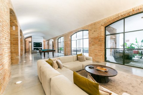 Apartment for rent in Barcelona, Spain 2 bedrooms,  No. 141049 - photo 15