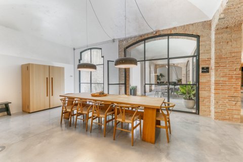 Apartment for rent in Barcelona, Spain 2 bedrooms,  No. 141049 - photo 6