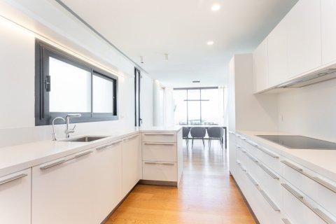 House for rent in Barcelona, Spain 7 bedrooms, No. 141046 - photo 10