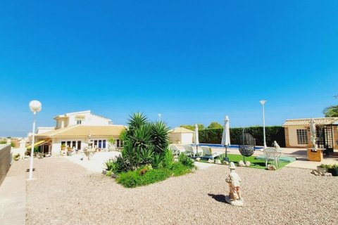 Villa zum Verkauf in Dehesa De Campoamor, Alicante, Spanien 4 Schlafzimmer, 341 m2 Nr. 145998 - Foto 1
