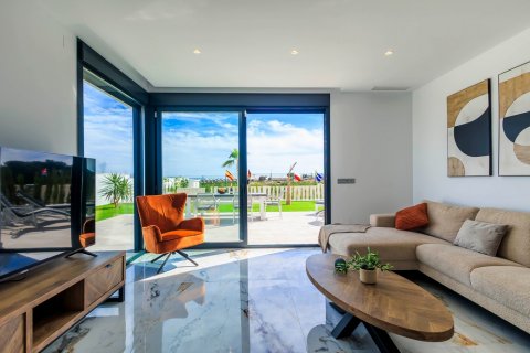 Villa in vendita a Alicante, Spagna 3 camere da letto, 120 mq. N° 145997 - foto 4