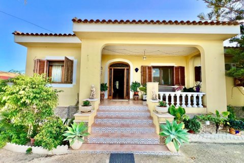 Villa zum Verkauf in Daya Vieja, Alicante, Spanien 3 Schlafzimmer, 627 m2 Nr. 195319 - Foto 2
