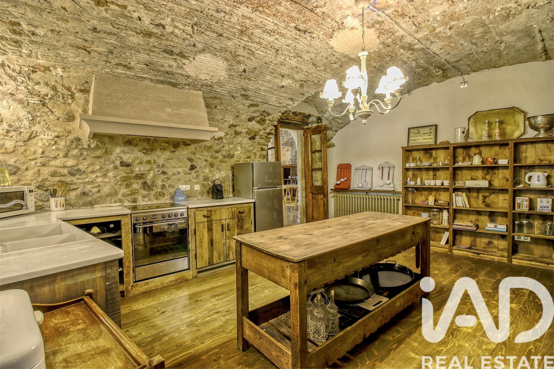 Casa a Vilademuls, Girona, Spagna 9 camere da letto, 946 mq. N° 172179