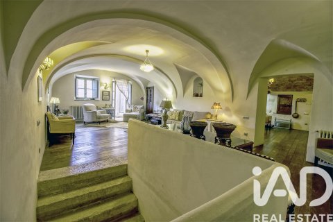 Продажа дома в Виладемюльс, Герона, Испания 9 спален, 946м2 №172179 - фото 18