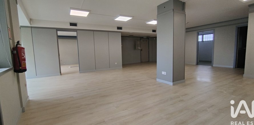 Office in Lugo, Spain 147 sq.m. No. 172178