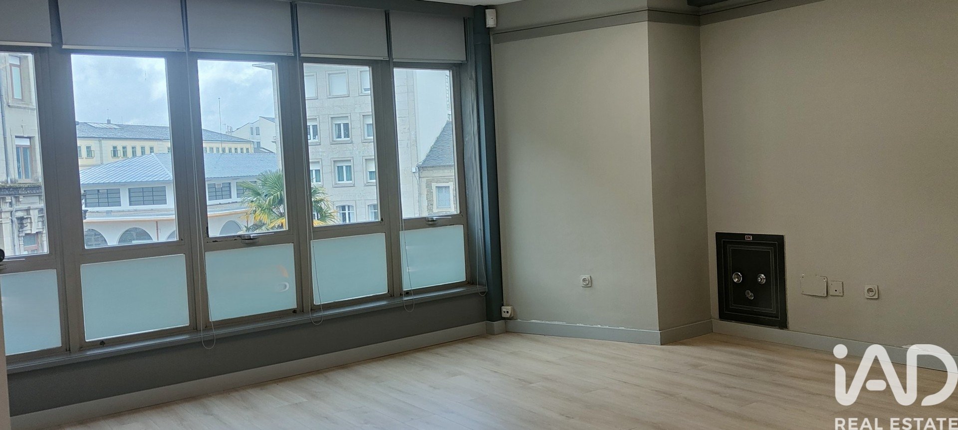 Ofiss Lugo, Spānijā 147 m2 Nr. 172178