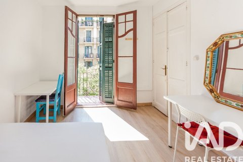 Appartamento in vendita a Barcelona, Spagna 4 camere da letto, 75 mq. N° 172181 - foto 14