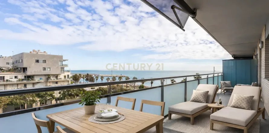 Huoneisto Badalona, Barcelona, Espanja 3 makuuhuonetta, 107 m2 No. 166974