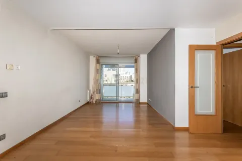 Huoneisto myytävänä Badalona, Barcelona, Espanja, 3 makuuhuonetta, 107 m2 No. 166974 - kuva 10