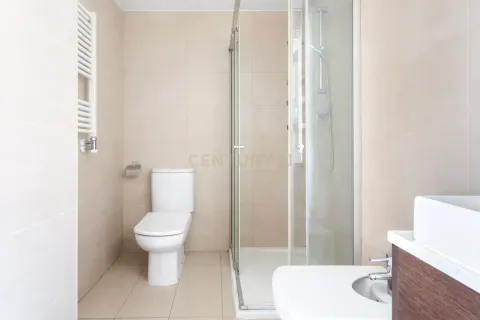 Huoneisto myytävänä Badalona, Barcelona, Espanja, 3 makuuhuonetta, 107 m2 No. 166974 - kuva 25