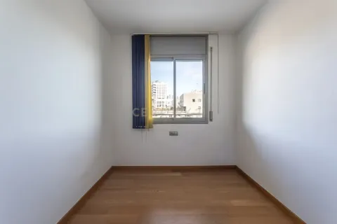 Huoneisto myytävänä Badalona, Barcelona, Espanja, 3 makuuhuonetta, 107 m2 No. 166974 - kuva 26