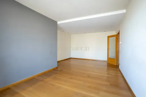 Huoneisto myytävänä Badalona, Barcelona, Espanja, 3 makuuhuonetta, 107 m2 No. 166974 - kuva 11