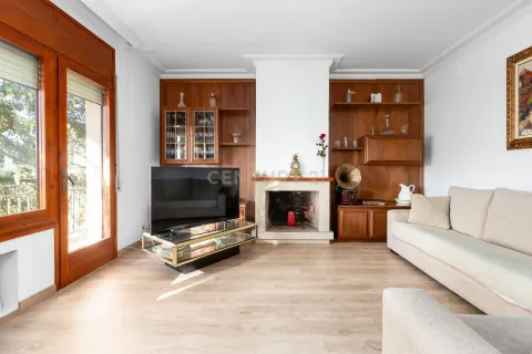 House for sale in Llica D'amunt, Barcelona, Spain 5 bedrooms, 532 sq.m. No. 166975 - photo 10