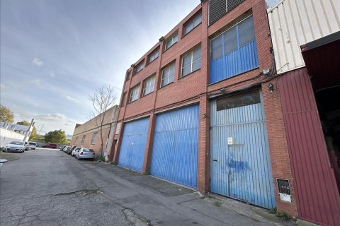 Gewerbeimmobilien zum Verkauf in Ripollet, Barcelona, Spanien 3342 m2 Nr. 166970 - Foto 2