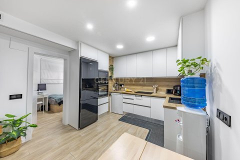 Wohnung zum Verkauf in Gava, Barcelona, Spanien 4 Schlafzimmer, 99 m2 Nr. 166971 - Foto 7
