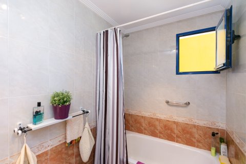 Huoneisto myytävänä Dehesa De Campoamor, Alicante, Espanja, 2 makuuhuonetta, 65 m2 No. 189395 - kuva 28