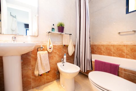Huoneisto myytävänä Dehesa De Campoamor, Alicante, Espanja, 2 makuuhuonetta, 65 m2 No. 189395 - kuva 30