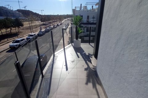 Huoneisto myytävänä San Miguel de Salinas, Alicante, Espanja, 2 makuuhuonetta, 70 m2 No. 189391 - kuva 19