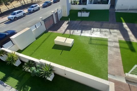 Huoneisto myytävänä San Miguel de Salinas, Alicante, Espanja, 2 makuuhuonetta, 70 m2 No. 189391 - kuva 15