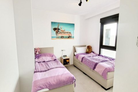 Huoneisto myytävänä San Miguel de Salinas, Alicante, Espanja, 2 makuuhuonetta, 70 m2 No. 189391 - kuva 12