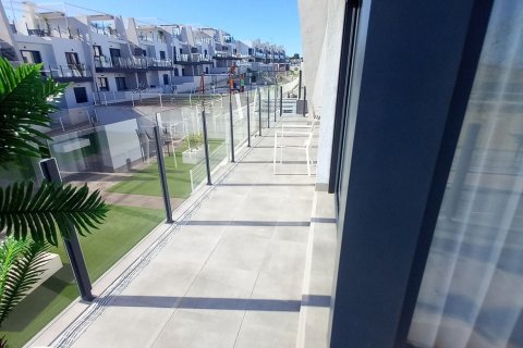 Huoneisto myytävänä San Miguel de Salinas, Alicante, Espanja, 2 makuuhuonetta, 70 m2 No. 189391 - kuva 18