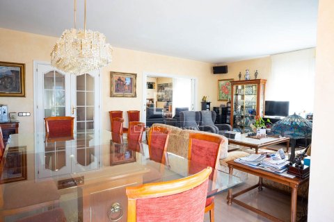 Villa zum Verkauf in Valldoreix, Barcelona, Spanien 7 Schlafzimmer, 785 m2 Nr. 150900 - Foto 12