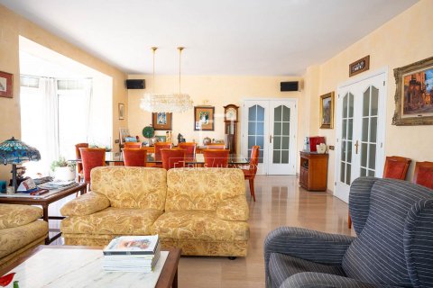 Villa zum Verkauf in Valldoreix, Barcelona, Spanien 7 Schlafzimmer, 785 m2 Nr. 150900 - Foto 13