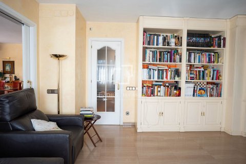 Villa zum Verkauf in Valldoreix, Barcelona, Spanien 7 Schlafzimmer, 785 m2 Nr. 150900 - Foto 16