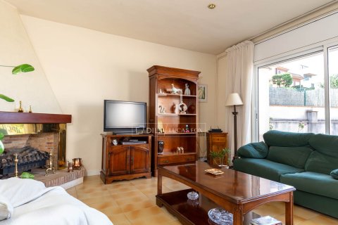 Villa à vendre à Esplugues de Llobregat, Barcelona, Espagne, 6 chambres, 282 m2 No. 150899 - photo 9
