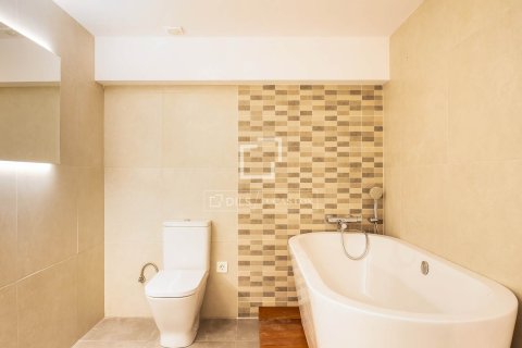 Apartament w Barcelona, Hiszpania 2 sypialnie, 85 mkw. nr 150895 – zdjęcie 18