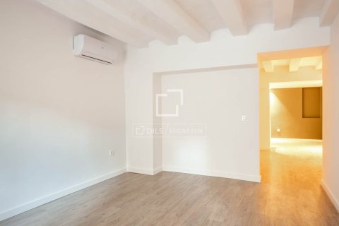 Apartament w Barcelona, Hiszpania 2 sypialnie, 85 mkw. nr 150895 – zdjęcie 16