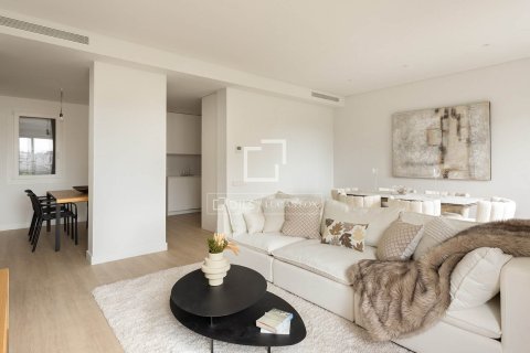 Apartament w Barcelona, Hiszpania 3 sypialnie, 132 mkw. nr 150897 – zdjęcie 10